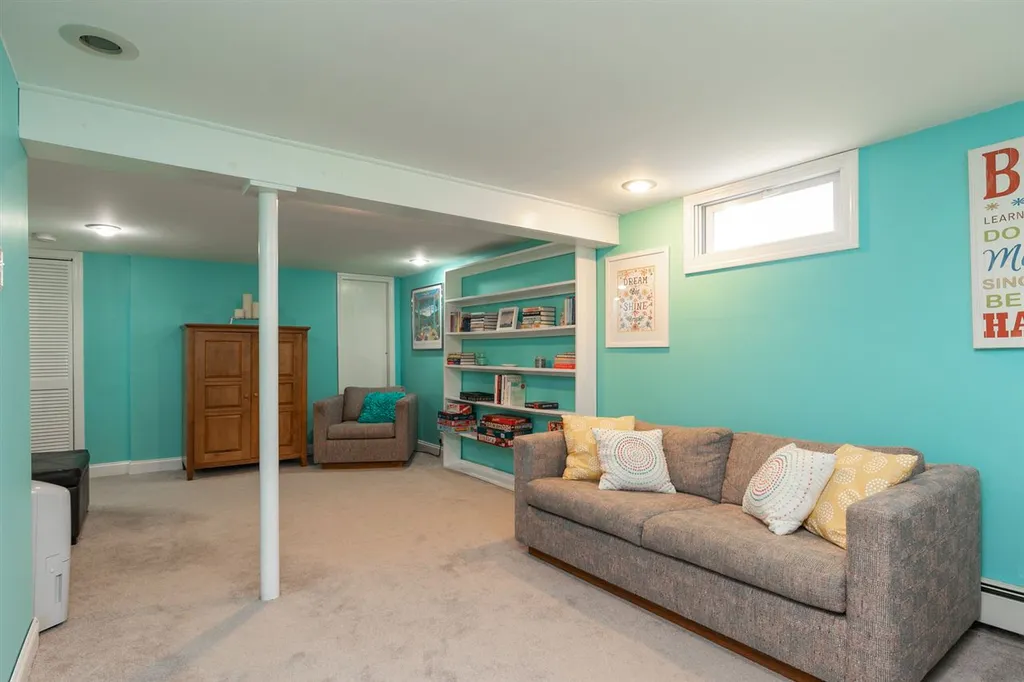 193 Meadow Road Portsmouth NH 03801