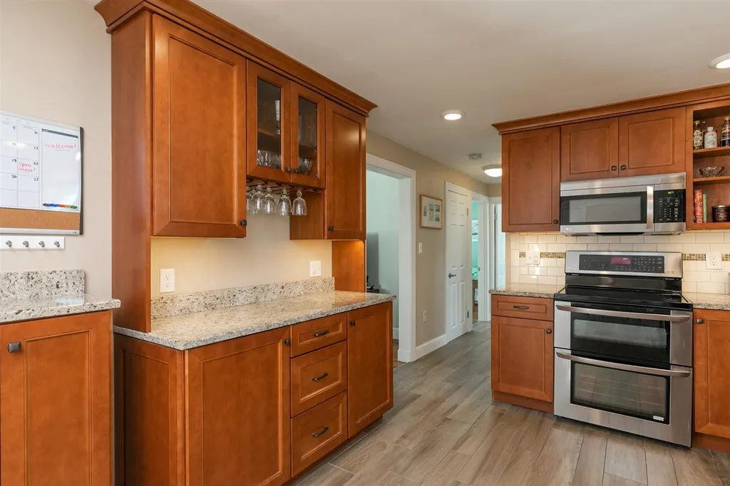 193 Meadow Road Portsmouth NH 03801