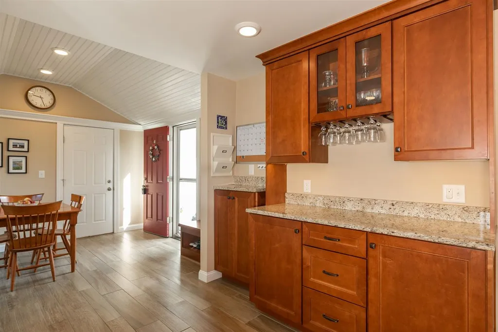 193 Meadow Road Portsmouth NH 03801