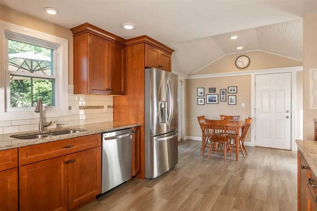 193 Meadow Road Portsmouth NH 03801