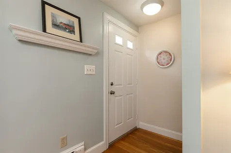 193 Meadow Road Portsmouth NH 03801