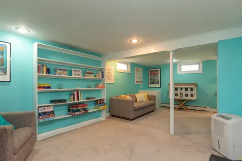 193 Meadow Road Portsmouth NH 03801