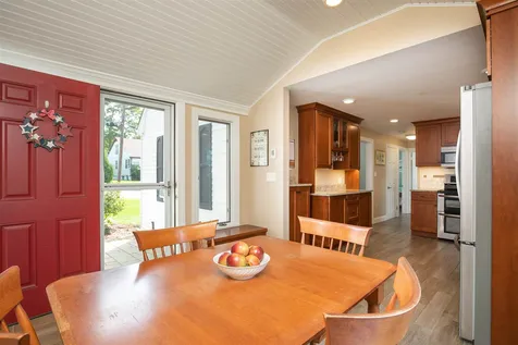 193 Meadow Road Portsmouth NH 03801