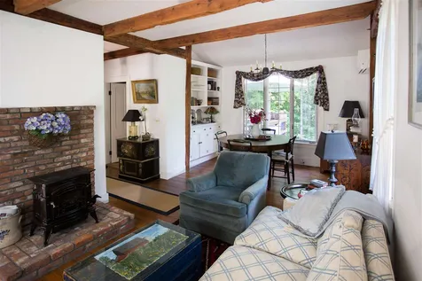 17 Prospect Street Woodstock VT 05091