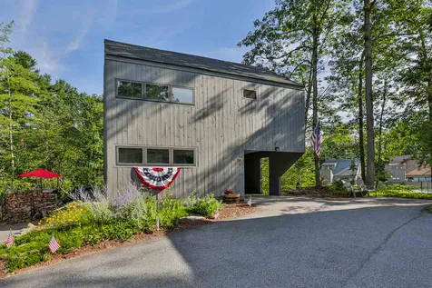 111 Coburn Avenue Nashua NH 03063
