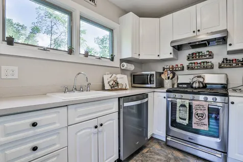 111 Coburn Avenue Nashua NH 03063