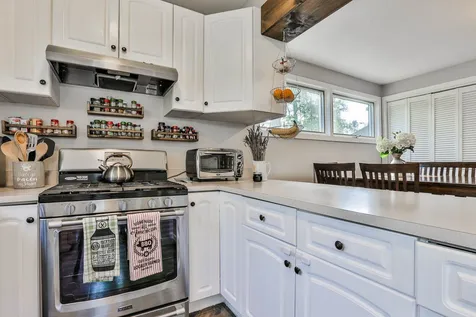 111 Coburn Avenue Nashua NH 03063