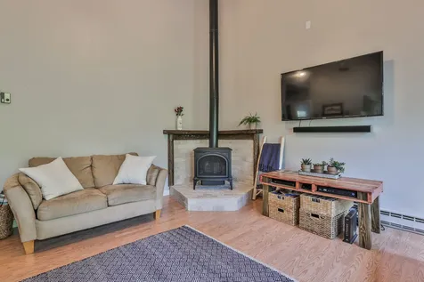 111 Coburn Avenue Nashua NH 03063