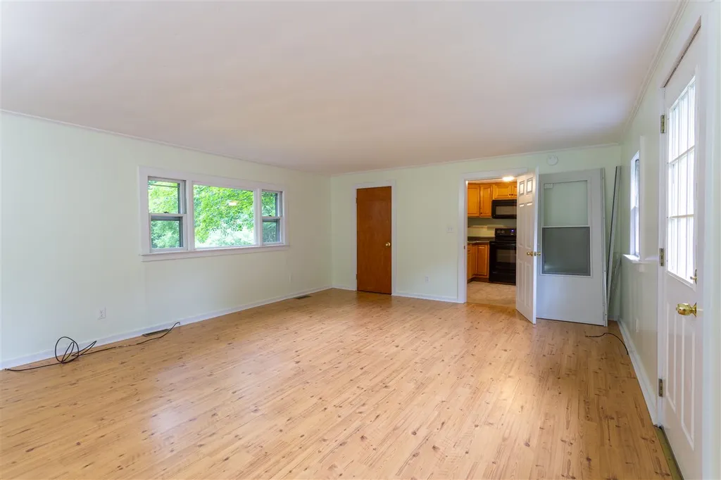 84 Drake Hill Road Strafford NH 03884