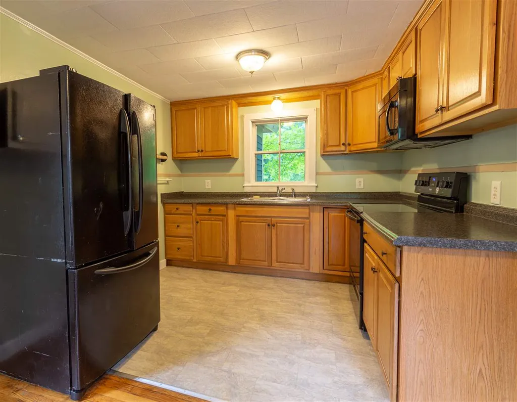 84 Drake Hill Road Strafford NH 03884