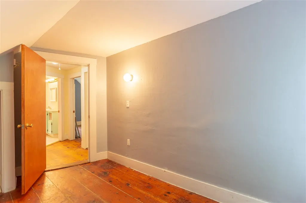 84 Drake Hill Road Strafford NH 03884