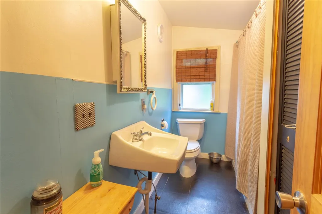 84 Drake Hill Road Strafford NH 03884