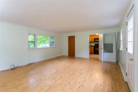84 Drake Hill Road Strafford NH 03884