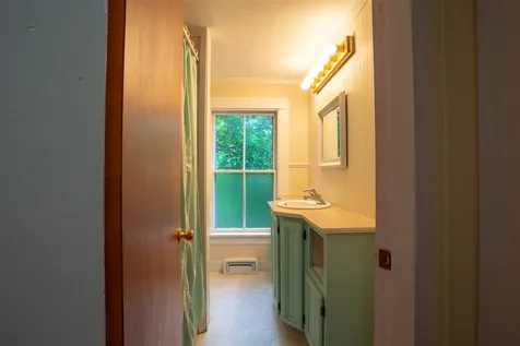 84 Drake Hill Road Strafford NH 03884