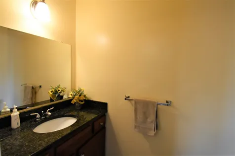 20 Shane Way Laconia NH 03246
