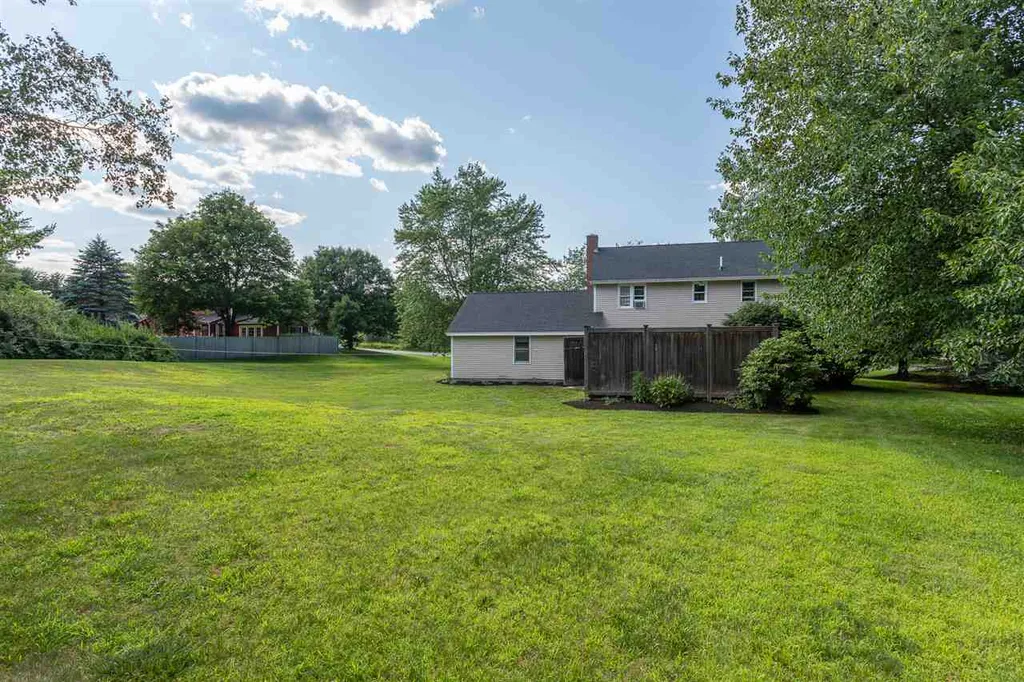 25 Cottontail Path South Berwick ME 03908