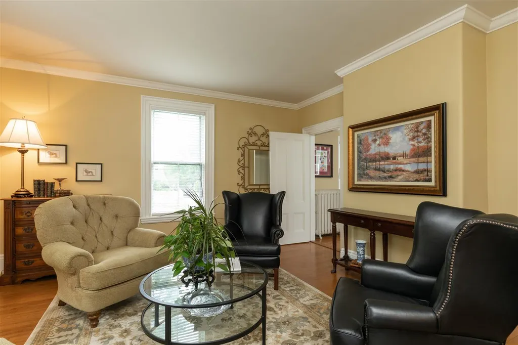 83 Court Street Exeter NH 03833