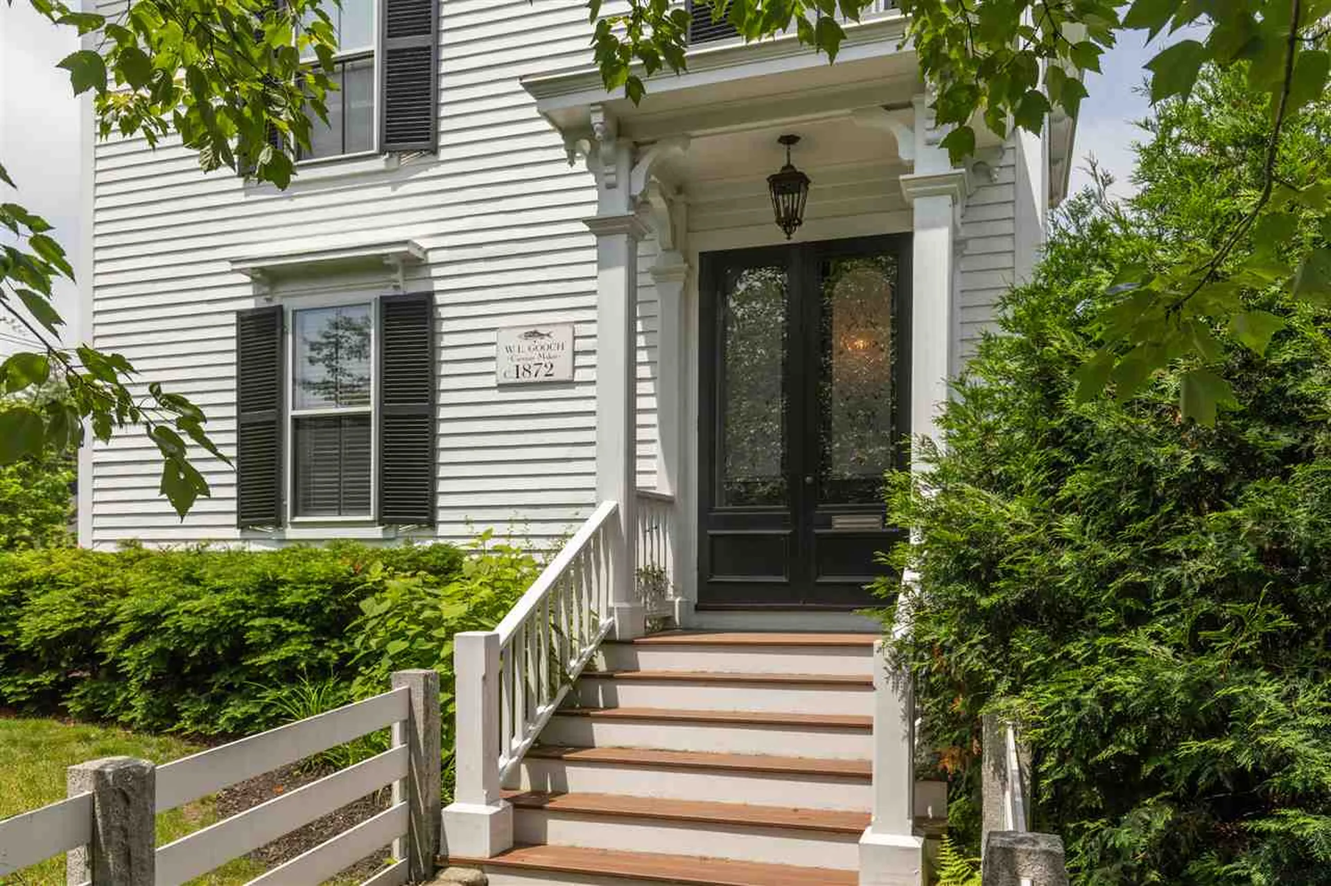 83 Court Street Exeter NH 03833