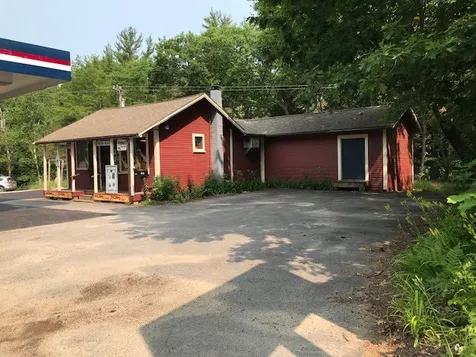 1004 Bearcamp Highway Tamworth NH 03883