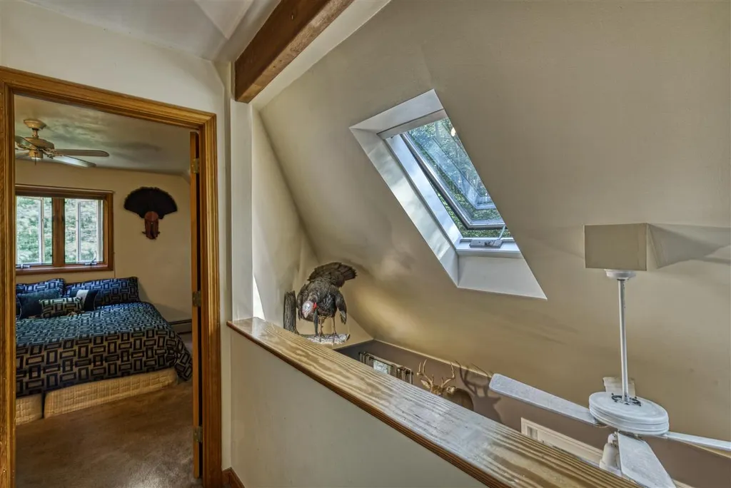16 Apple Hill Road Sunapee NH 03782