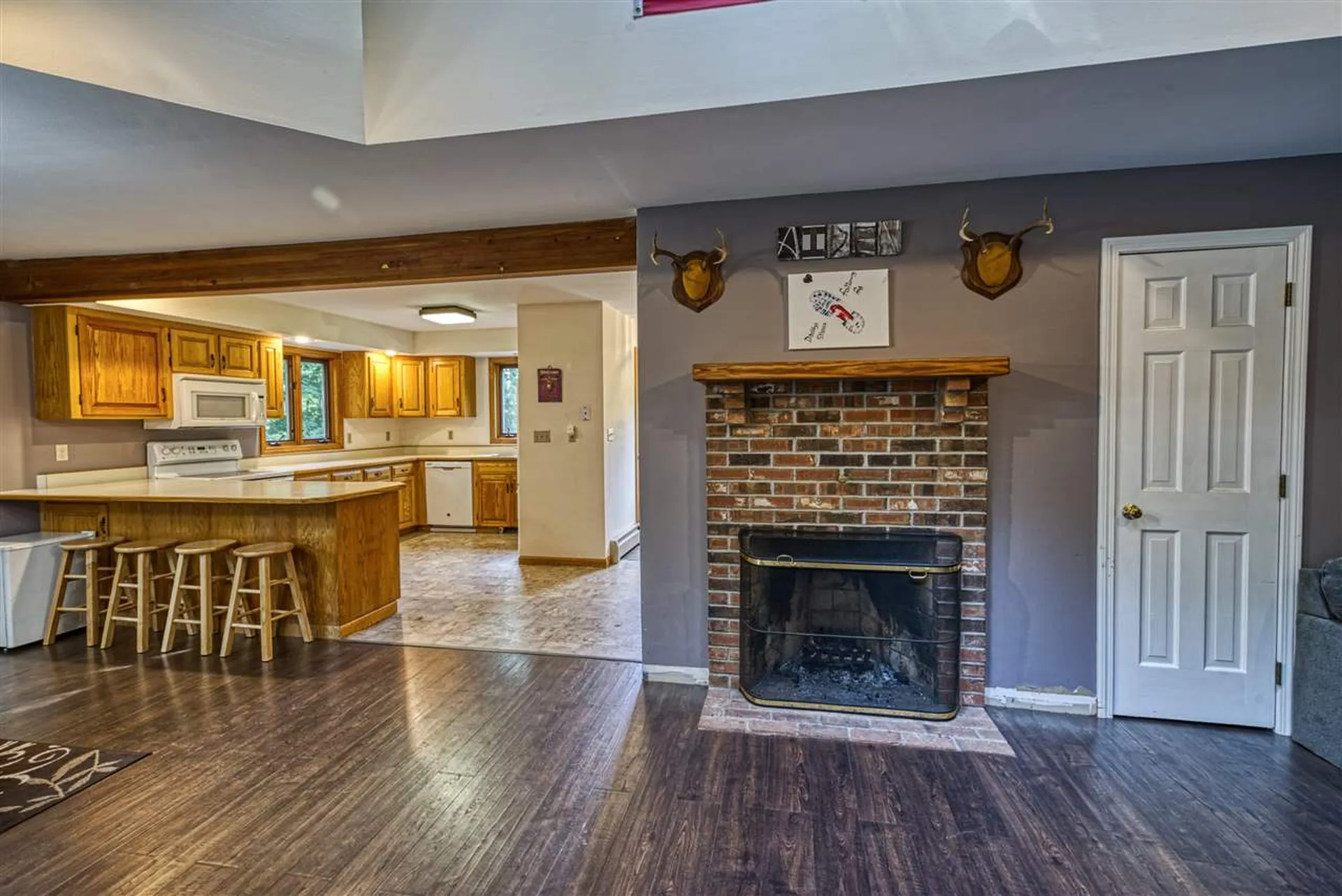16 Apple Hill Road Sunapee NH 03782