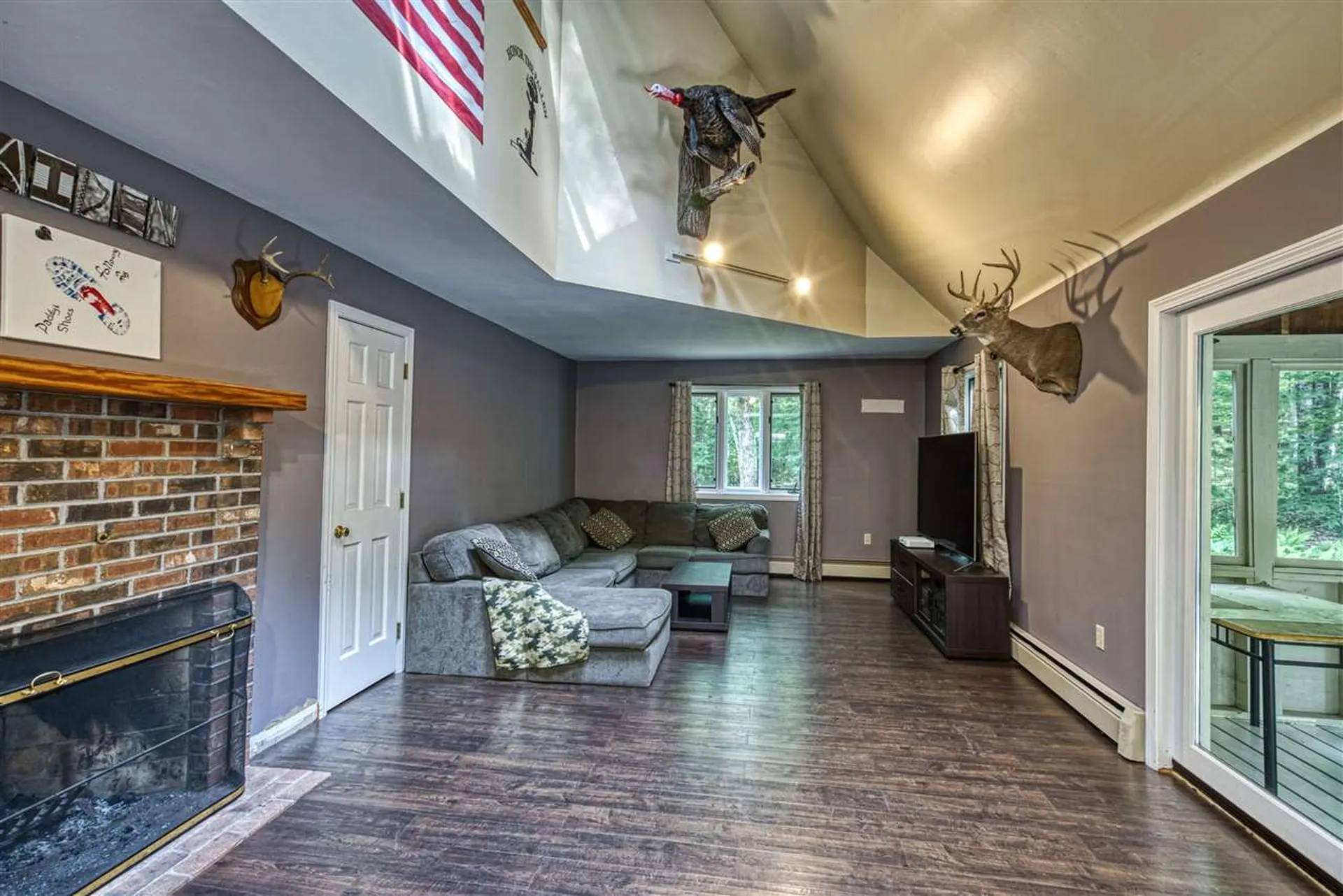 16 Apple Hill Road Sunapee NH 03782