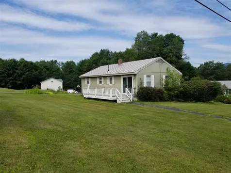 4 Harris Place Claremont NH 03743