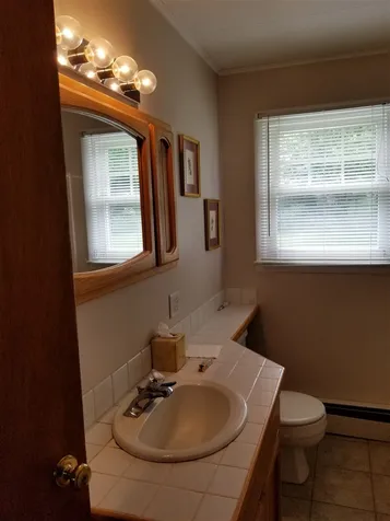 4 Harris Place Claremont NH 03743