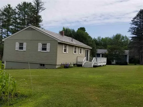 4 Harris Place Claremont NH 03743