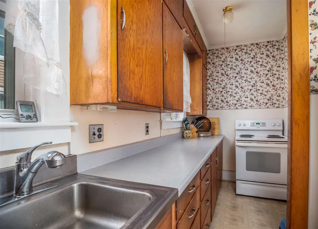 7 Central Avenue Rochester NH 03867