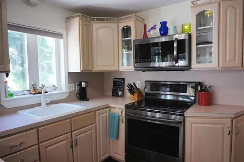 36a Ledgewood Drive Goffstown NH 03045