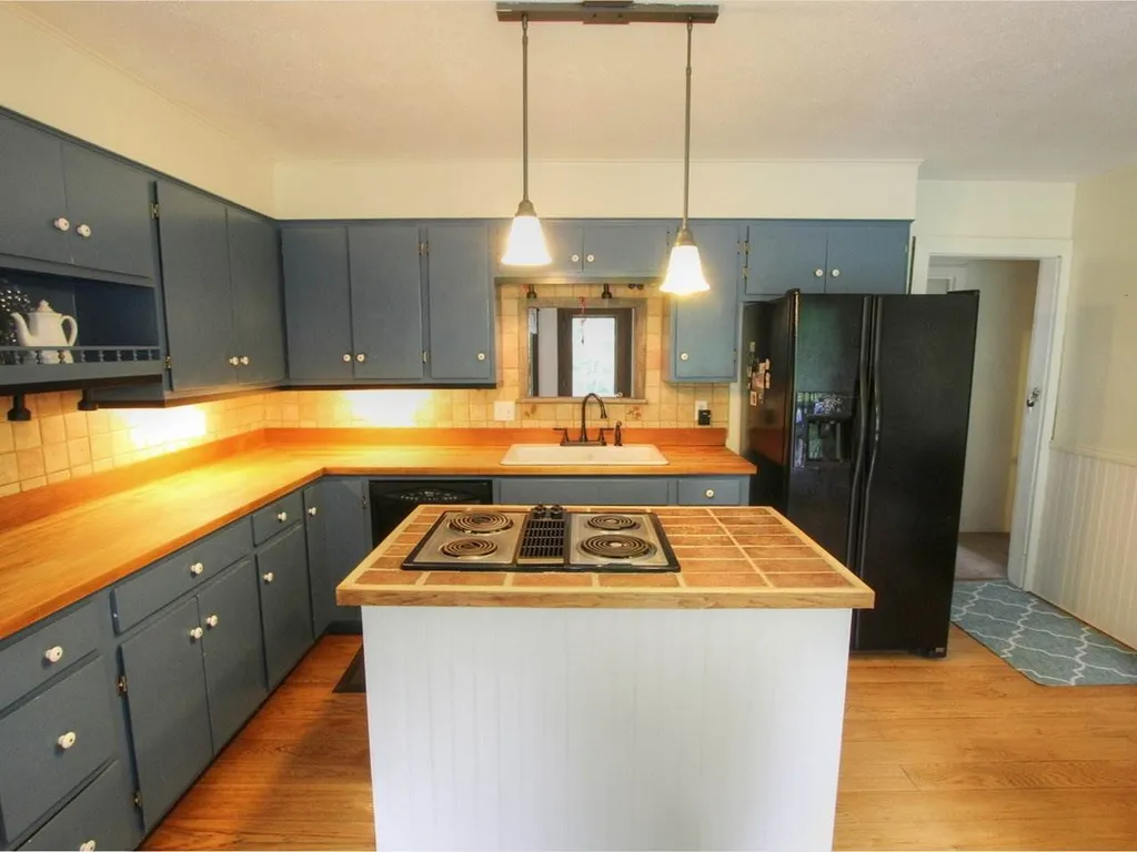 907 Halladay Road Middlebury VT 05753