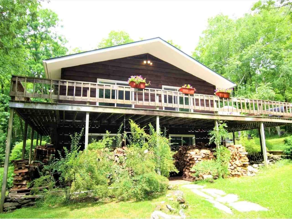 907 Halladay Road Middlebury VT 05753