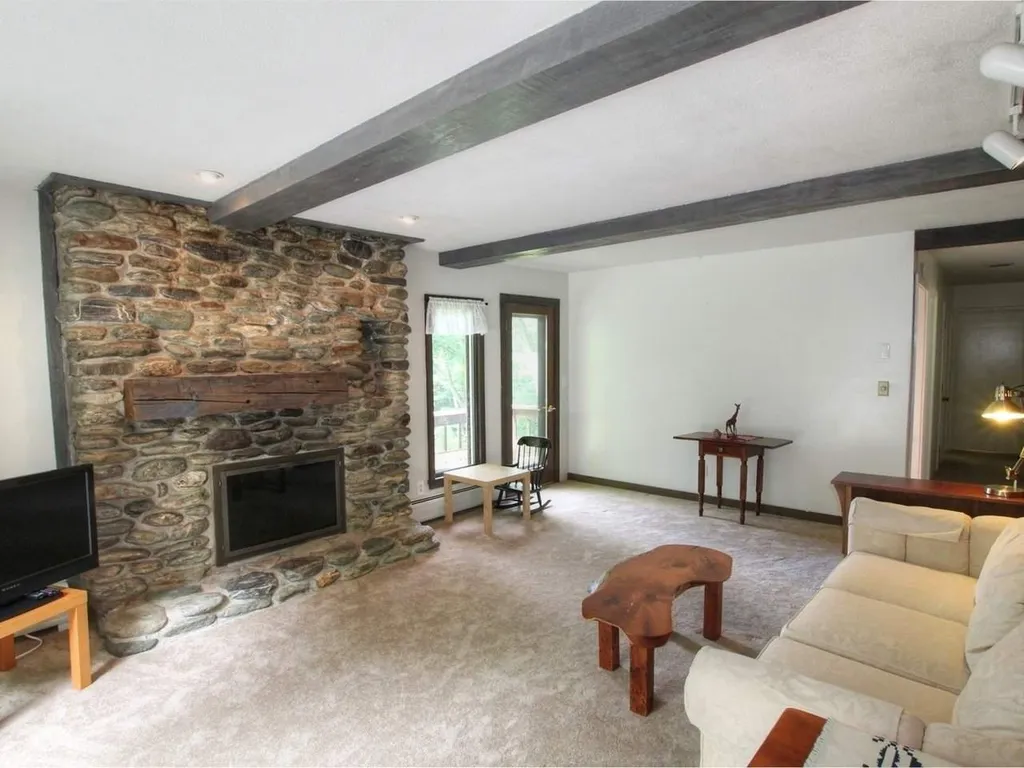 907 Halladay Road Middlebury VT 05753