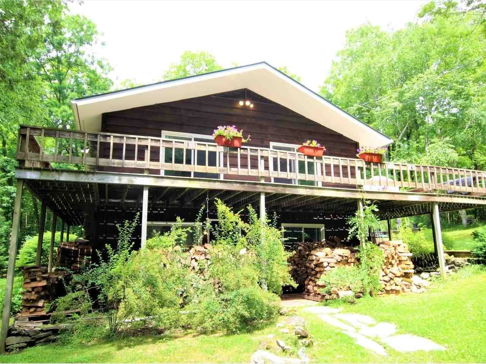 907 Halladay Road Middlebury VT 05753