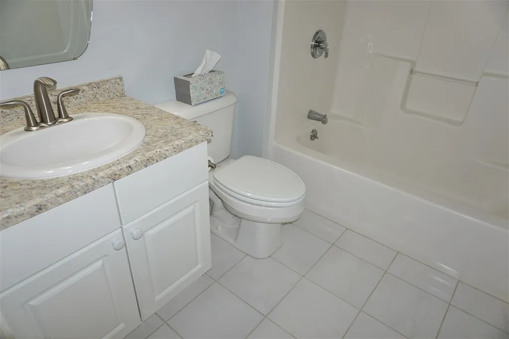 19 Privet Hedge Lane Bedford NH 03110