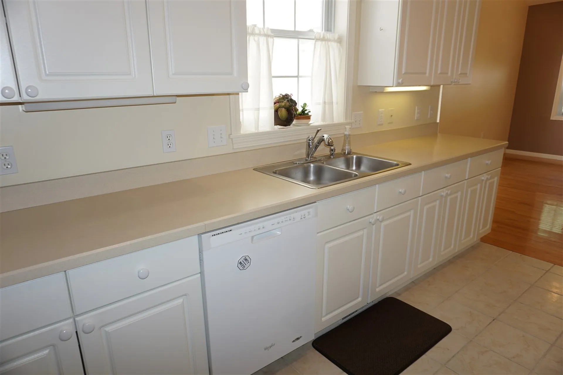 19 Privet Hedge Lane Bedford NH 03110