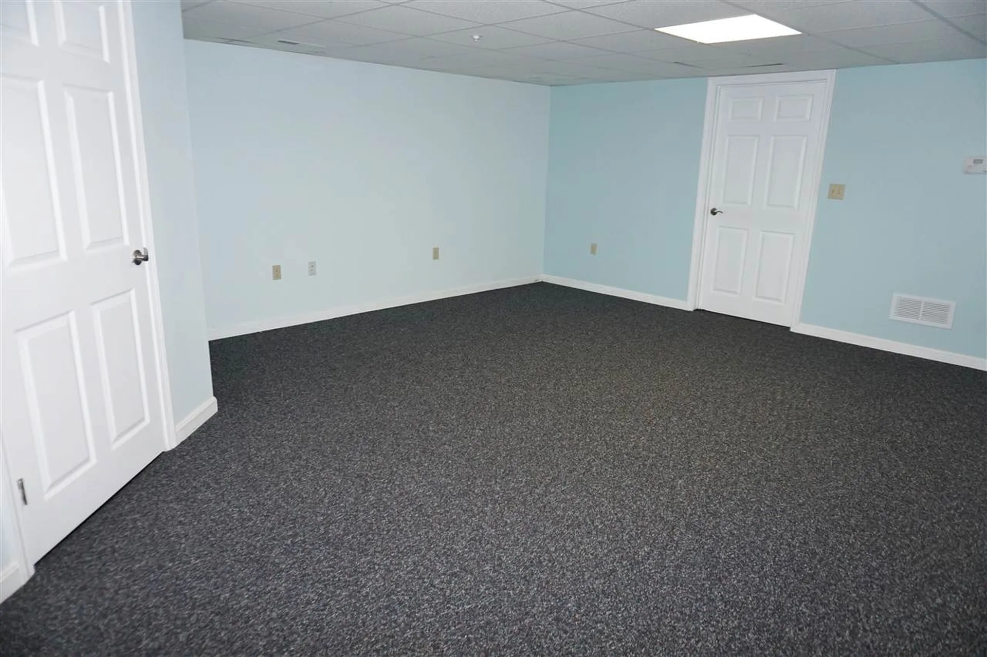 19 Privet Hedge Lane Bedford NH 03110