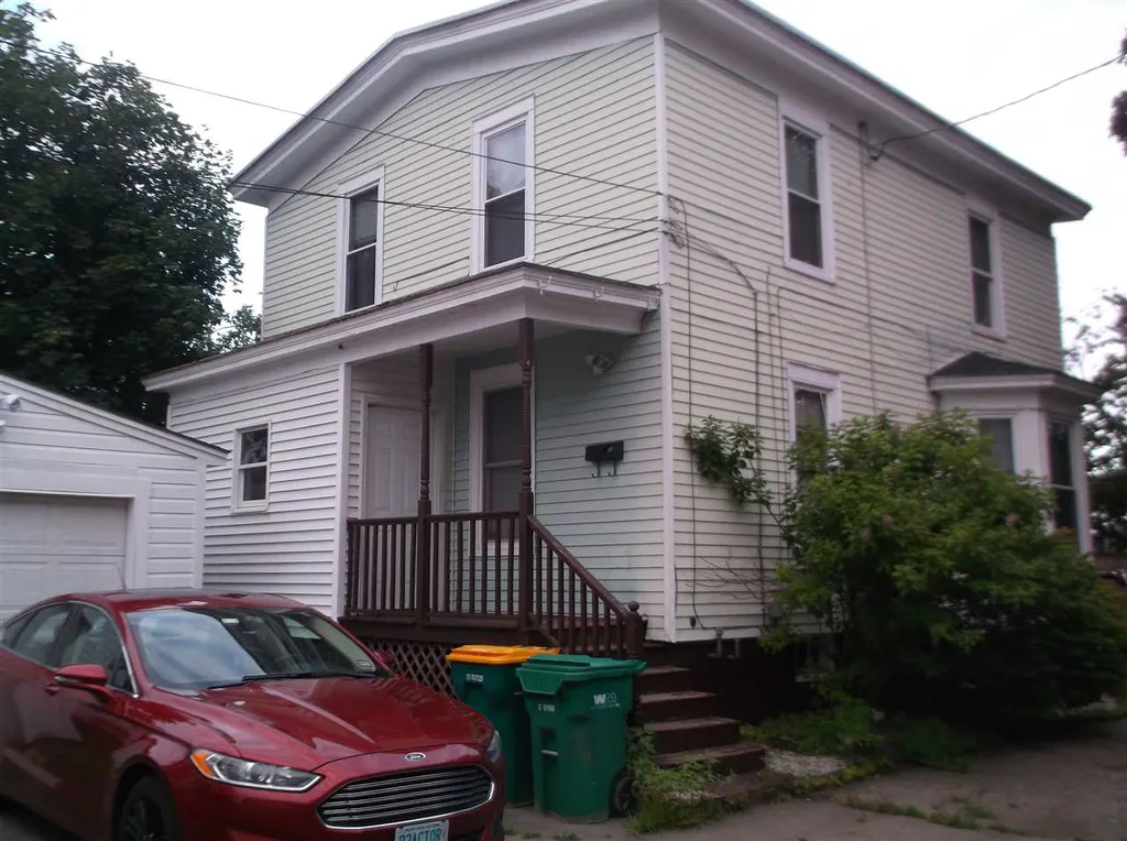 33 Summer Street Rochester NH 03867