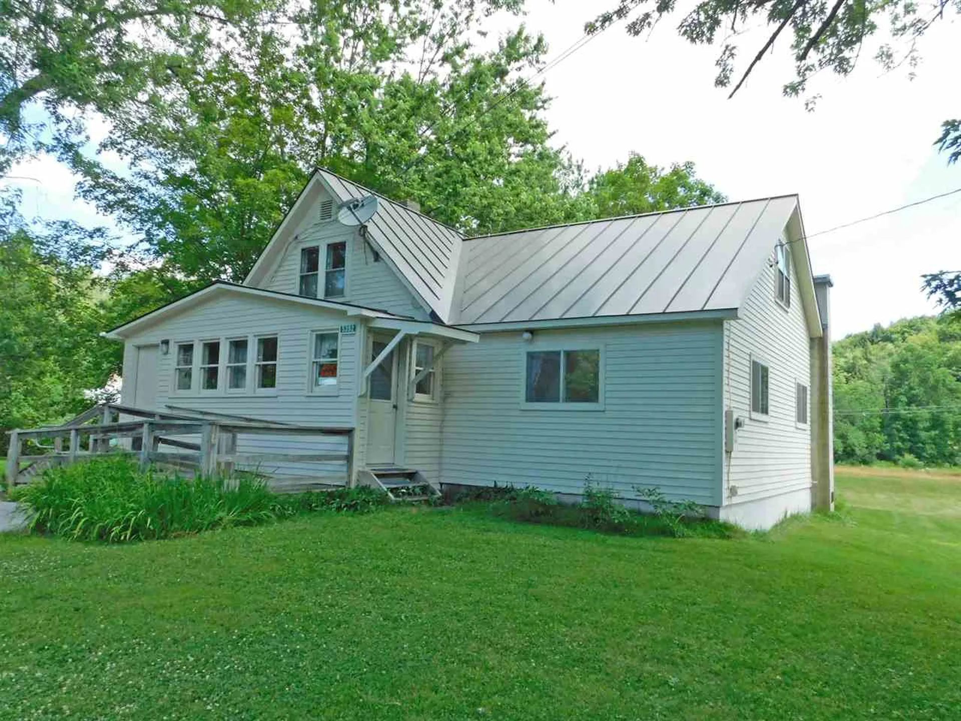5392 Vt Route 100 Granville VT 05747