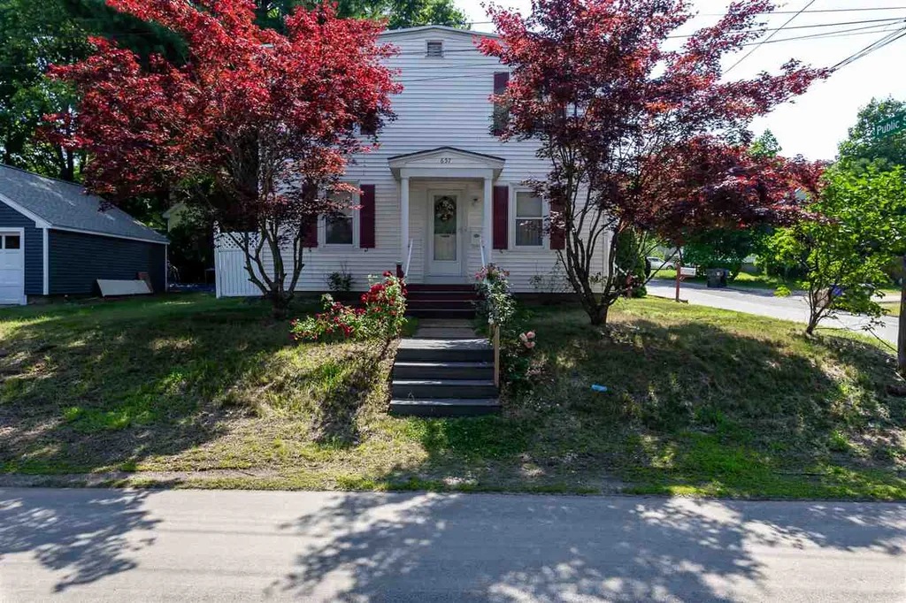 657 Calef Road Manchester NH 03103