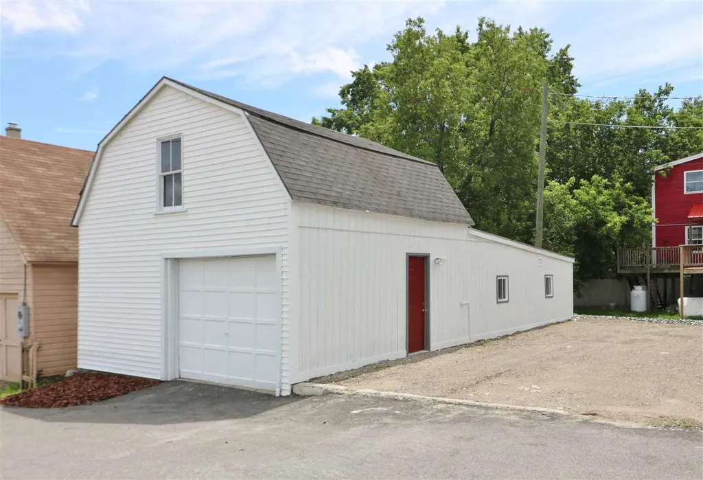 820 3rd Avenue Berlin NH 03570