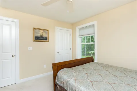 1 Pearson Place Kittery ME 03904