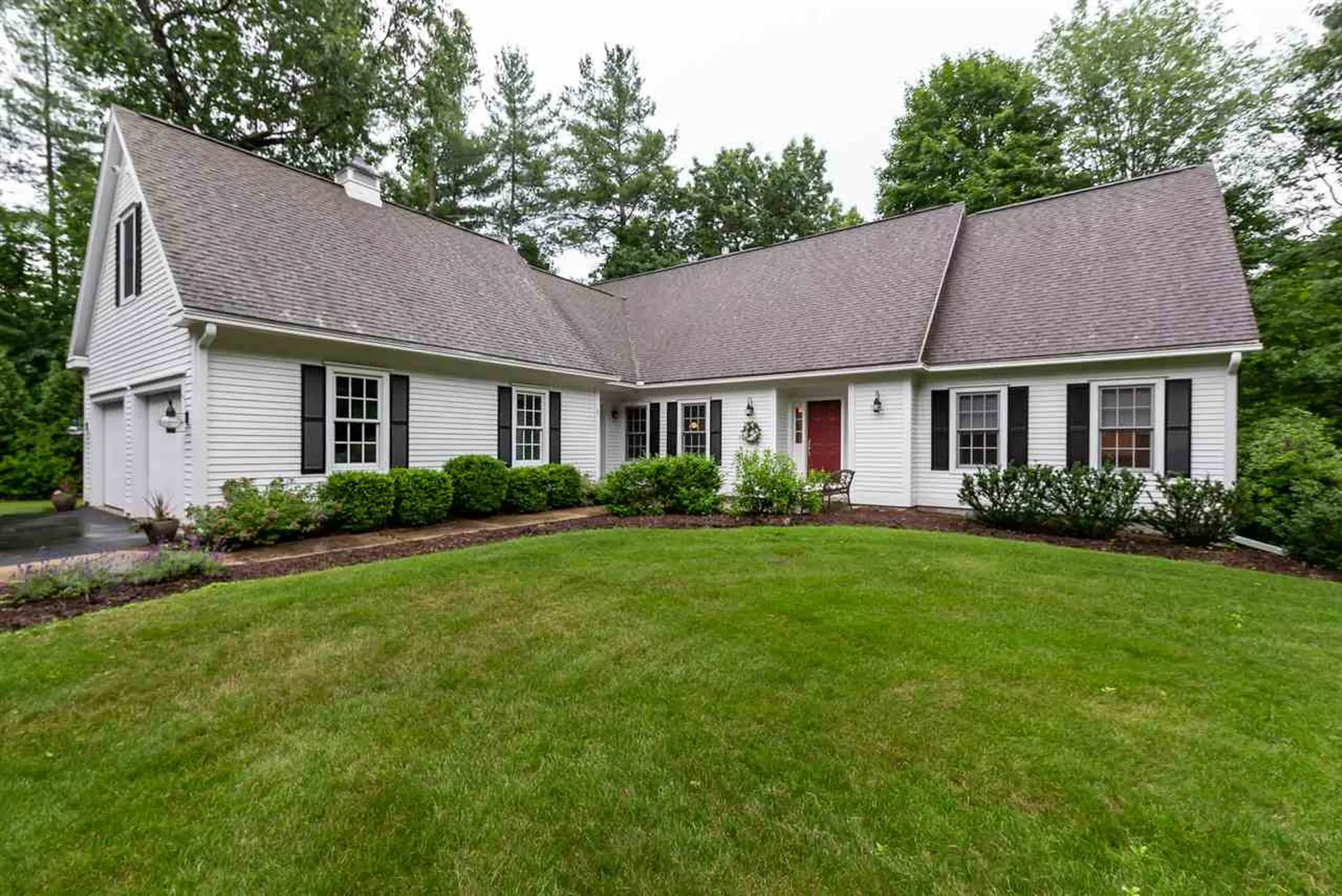 7 Narraganset Road Amherst NH 03031