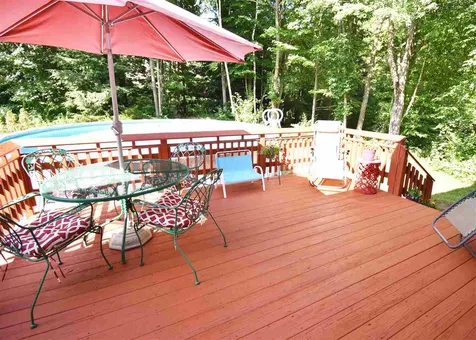 7b Hedgerow Drive Hudson NH 03051