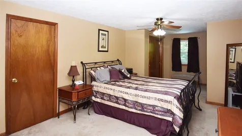 7b Hedgerow Drive Hudson NH 03051