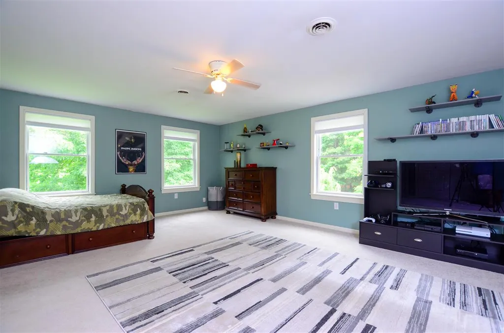 21 Fitch Road Madbury NH 03823