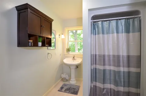 21 Fitch Road Madbury NH 03823