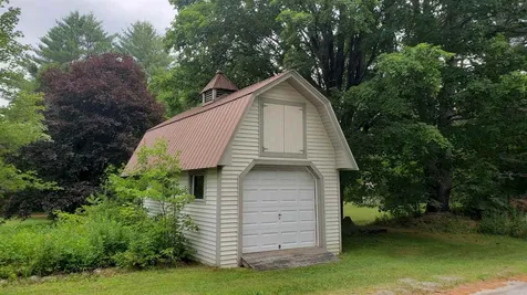 553 Maple Street Newport NH 03773