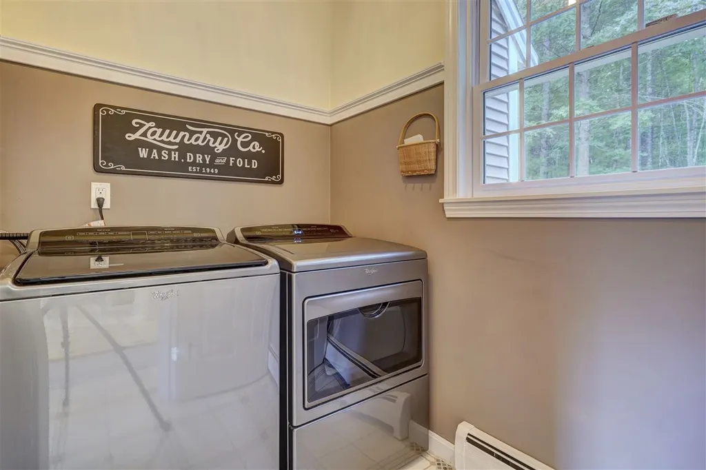 4 Bancroft Street Windham NH 03087